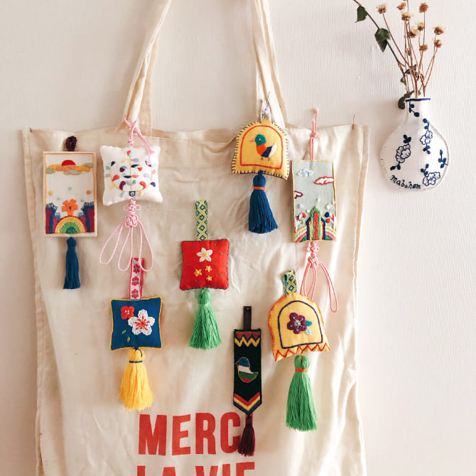 かわいい韓国モチーフにキュン Mabohemさんの刺しゅうをご紹介 株式会社ルシアン 公式サイト